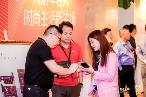 ���e����